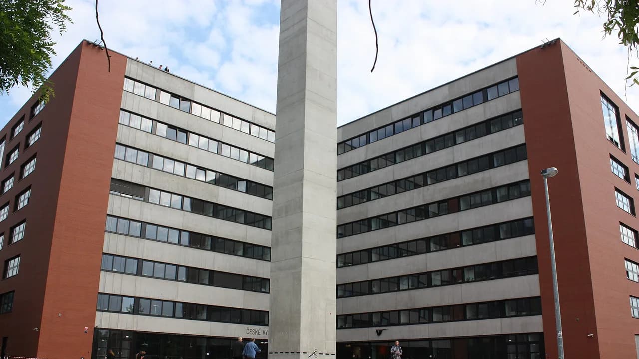 Здание: Fakulta architektury ČVUT