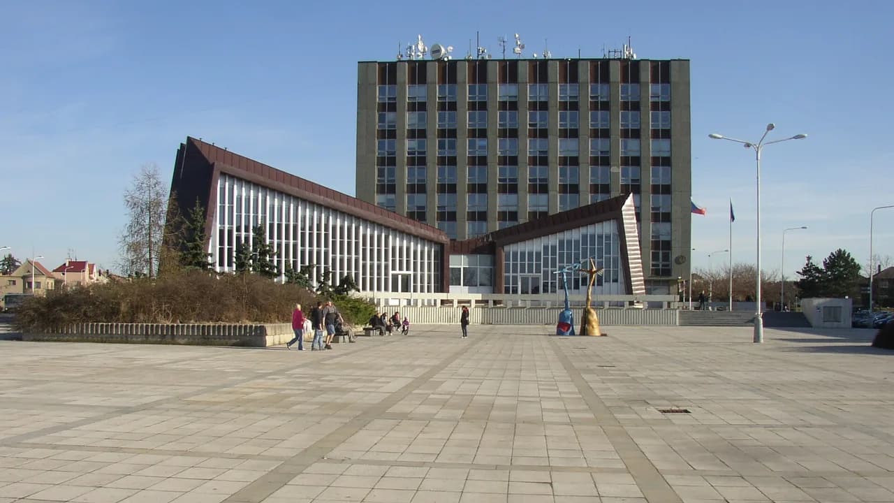 Здание: Fakulta biomedicínského inženýrství ČVUT