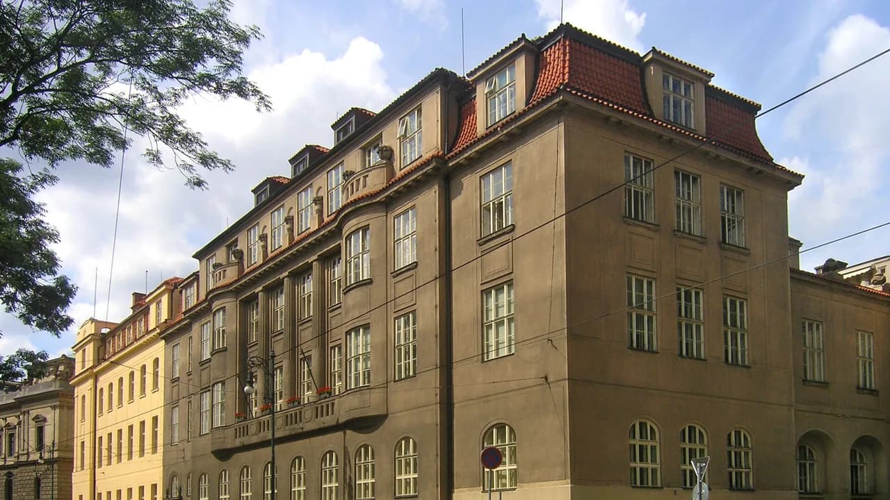 Здание: Fakulta jaderná a fyzikálně inženýrská ČVUT